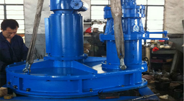 中心傳動式刮泥機使用方法和構造-污水處理設備-樂中環(huán)保