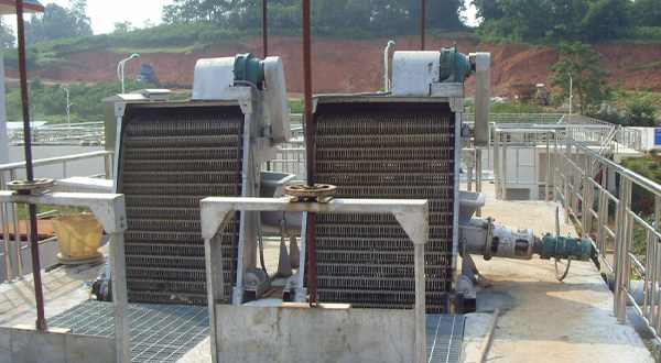 污泥脫水機的日常管理注意事項有哪些?-污水處理設備-樂中環(huán)保