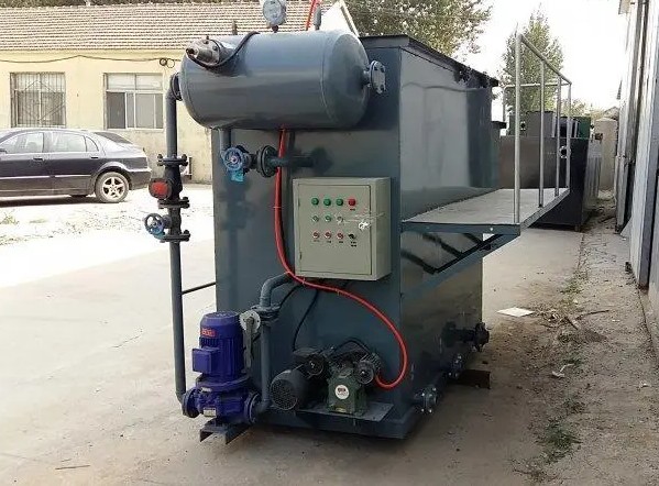 溶氣式氣浮機(jī)工作原理是什么樣的，我總結(jié)了三點(diǎn)，看看你知道不？02