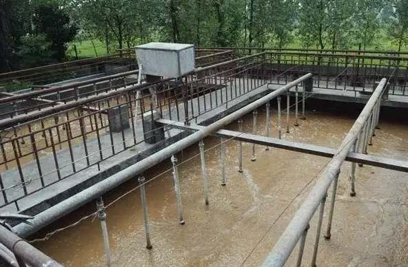 水解酸化池和厭氧池的區(qū)別在哪里？（污水處理水解酸化原理）